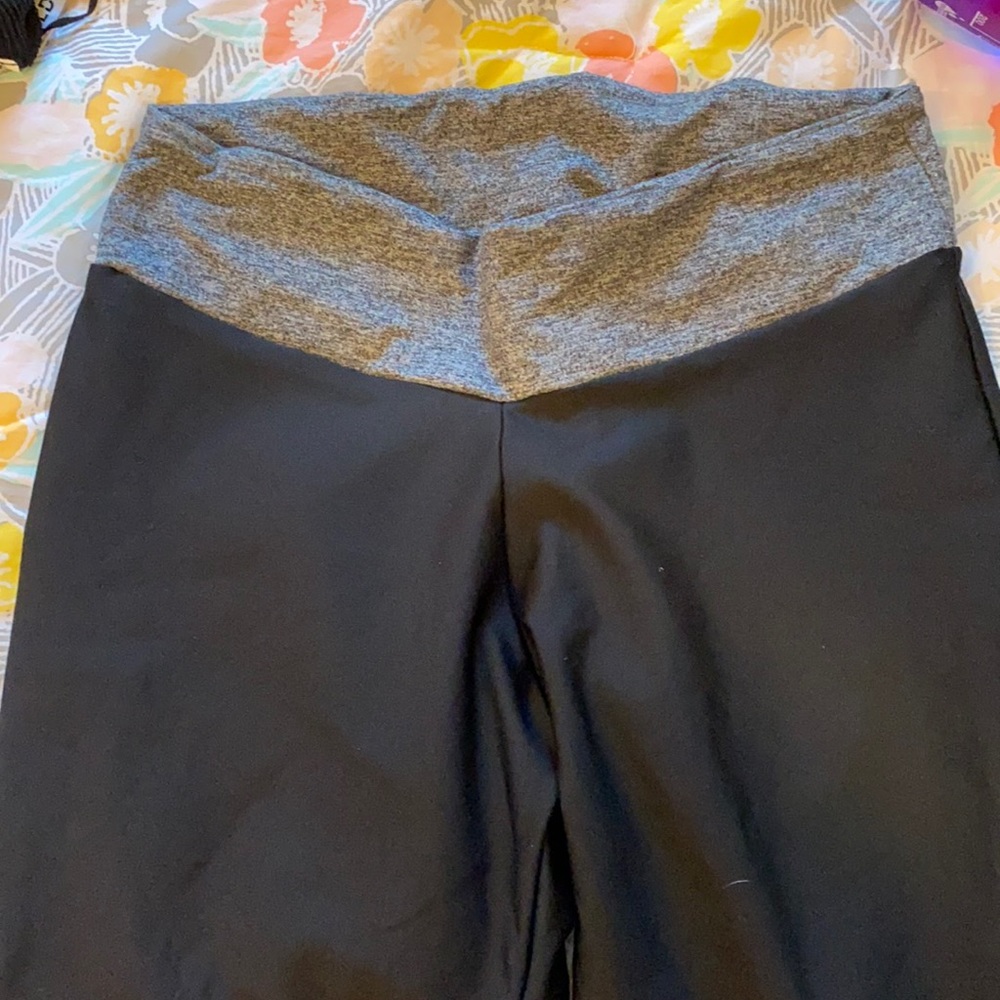 JL Racing yoga pants